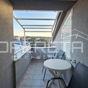 Petrčane – apartman 40 m² s pogledom na more, 200 m od mora