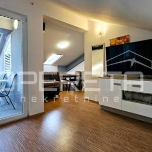 Petrčane – apartman 40 m² s pogledom na more, 200 m od mora