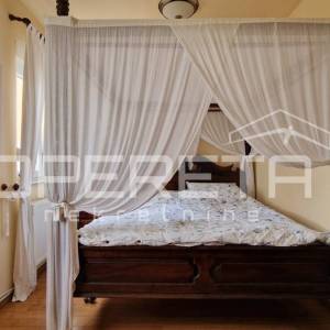 Petrčane, stan (118 m²) s privatnom okućnicom i ostakljenim paviljonom