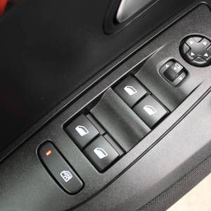 Peugeot 2008 1.2 Puretech AUTOMATIK *LED, NAVIGACIJA*