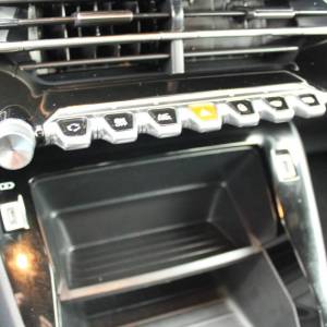 Peugeot 2008 1.2 Puretech AUTOMATIK *LED, NAVIGACIJA*