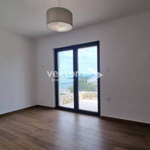 Plomin, okolica, adaptirana kuća s pogledom na more