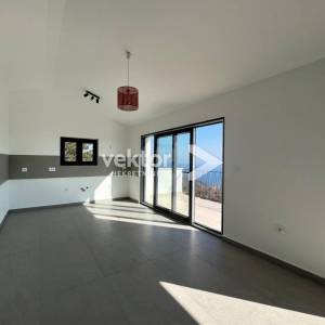 Plomin, okolica, adaptirana kuća s pogledom na more