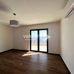 Plomin, okolica, adaptirana kuća s pogledom na more