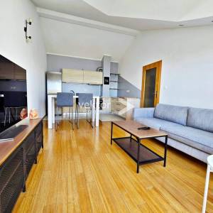 Pobri, 2-soban s dnevnim boravkom, lođa s pogledom na more