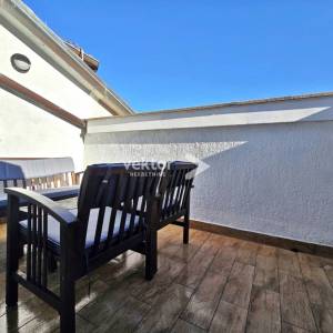 Pobri, 2-soban s dnevnim boravkom, lođa s pogledom na more