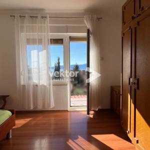 Podmurvice, 2-soban s dnevnim boravkom i okućnicom