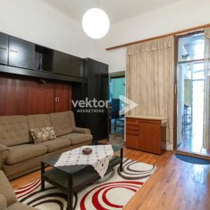 Podmurvice, 3-soban stan s okućnicom