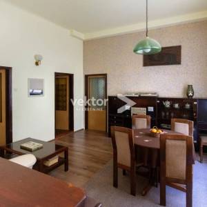 Podmurvice, 3-soban stan s okućnicom