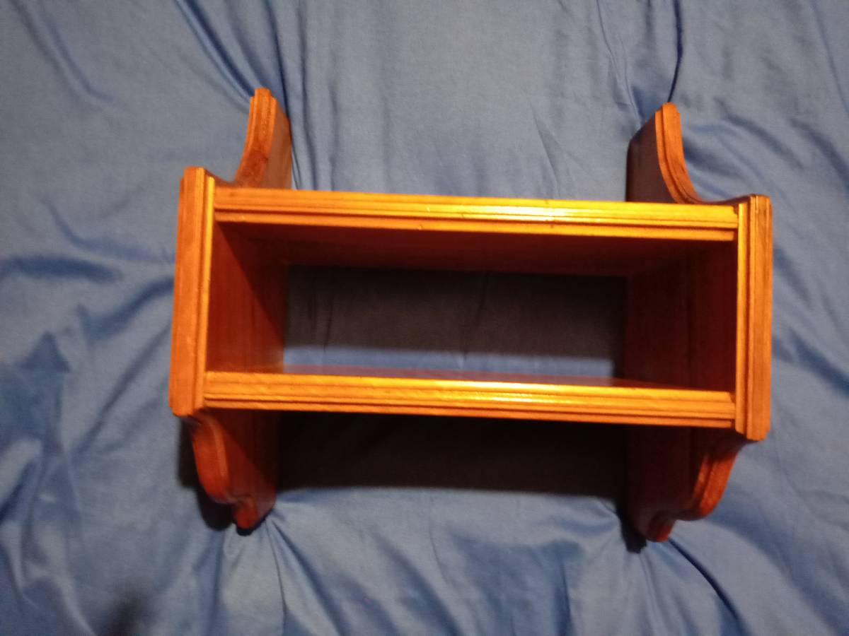 Polica za fiksni telefon