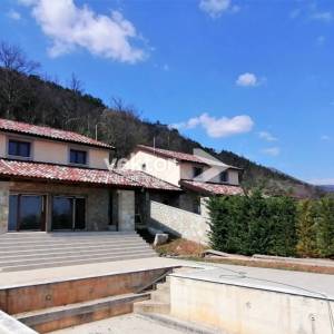 Poljane, dvije vile s bazenom i pogledom na more