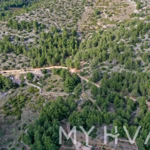 Poljoprivredno zemljište na rubu građevinske zone – Zavala