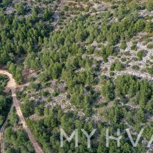 Poljoprivredno zemljište na rubu građevinske zone – Zavala