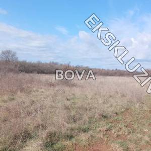 Poljoprivredno zemljište 3544 m2 – Sukošan *Uz glavnu cestu* (ID-2584/E)