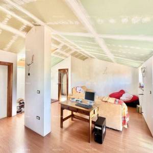 Pomer, Kuća 246 m² s okućnicom