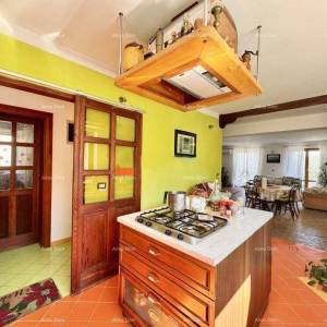 Pomer, Kuća 246 m² s okućnicom