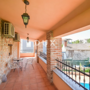 POREČ, FUNTANA - Mediteranski dom s rustikalnim detaljima, 238m2