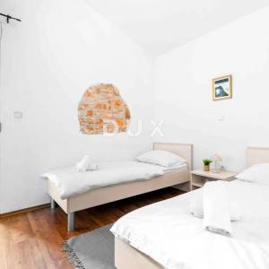 POREČ, FUNTANA - Mediteranski dom s rustikalnim detaljima, 238m2