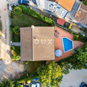 POREČ, FUNTANA - Mediteranski dom s rustikalnim detaljima, 238m2