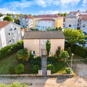 POREČ, FUNTANA - Mediteranski dom s rustikalnim detaljima, 238m2