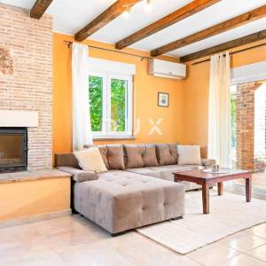 POREČ, FUNTANA - Mediteranski dom s rustikalnim detaljima, 238m2