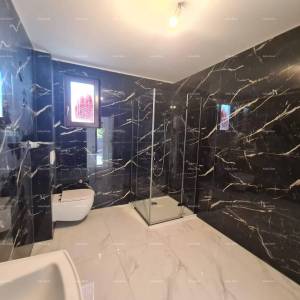 Poreč – obiteljska kuća s dvije stambene jedinice