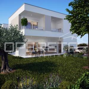 Poreč, okolica – moderna kuća u nizu