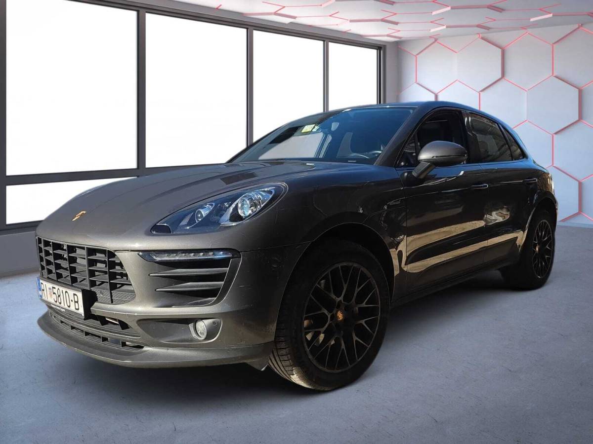 PORSCHE MACAN S