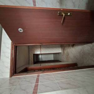 POSL. PRILIKA: POSLOVNA ZGRADA UGOSTITELJSKE NAMJENE-RESTORAN U TUŠILOVIĆU + sobe za iznajmljivanje