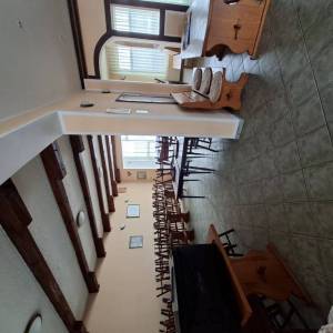 POSL. PRILIKA: POSLOVNA ZGRADA UGOSTITELJSKE NAMJENE-RESTORAN U TUŠILOVIĆU + sobe za iznajmljivanje