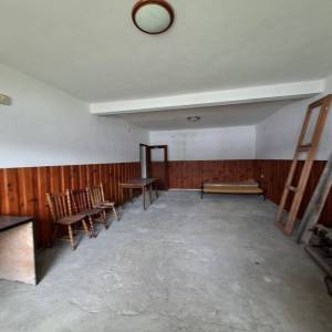 POSL. PRILIKA: POSLOVNA ZGRADA UGOSTITELJSKE NAMJENE-RESTORAN U TUŠILOVIĆU + sobe za iznajmljivanje