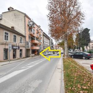 Poslovni prostor s izlogom, 130,20 m2,  Metković, centar