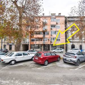 Poslovni prostor s izlogom, 130,20 m2,  Metković, centar