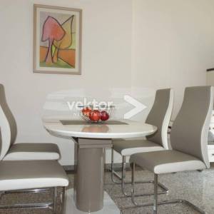 Potok, uređen 4-soban stan s balkonom