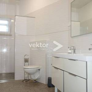 Potok, uređen 4-soban stan s balkonom