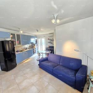 Prekrasan stan, 1000 m od mora!Uporabna dozvola