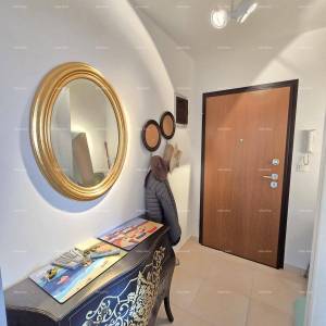 Prekrasan stan, 1000 m od mora!Uporabna dozvola