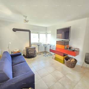 Prekrasan stan, 1000 m od mora!Uporabna dozvola