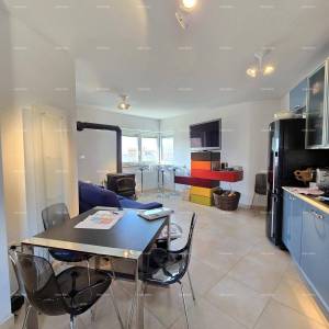 Prekrasan stan, 1000 m od mora!Uporabna dozvola