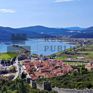 PREKRASNA KAMENA KUĆA U SRCU STONA - IZVRSNA PRILIKA ZA TURISTIČKI NAJAM