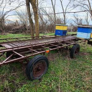 Prikolica i Košnice LR