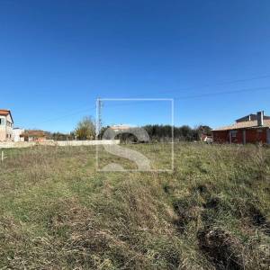 PRILIKA! Građevinsko zemljište s dozvolom - Šišan