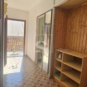 Prilika! Kuća s 3 stana i pogledom na more