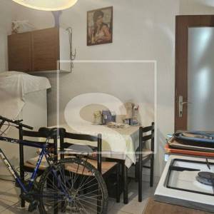 Prilika! Kuća s 3 stana i pogledom na more