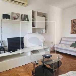 Prilika! Kuća s 3 stana i pogledom na more