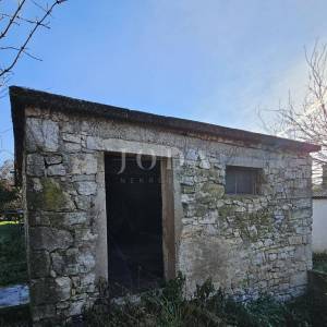 PRILIKA!Kamena starina za adaptaciju,Labin okolica