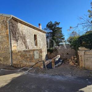 PRILIKA!!POPUST!!Kamena istarska kuća,Tinjan okolica