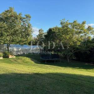 PRILIKA!!POPUST!Prekrasna stancija na prostranoj okućnici,GRAČIŠĆE