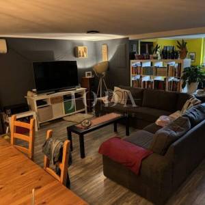 PRILIKA!!POPUST!Prekrasna stancija na prostranoj okućnici,GRAČIŠĆE