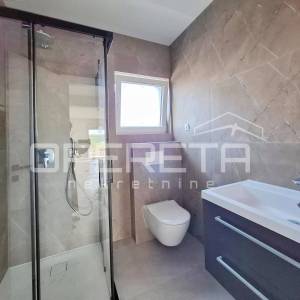 USELJIVO! Privlaka/Zadar - Penthouse E101, 70m od mora